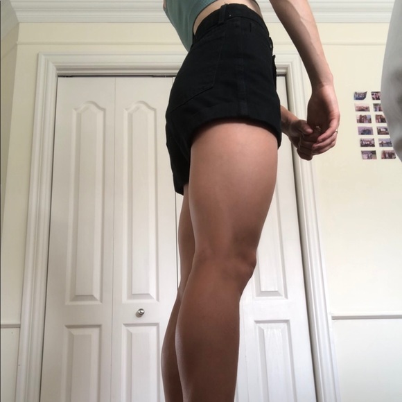 Back High waisted mom jean shorts - Picture 3 of 4